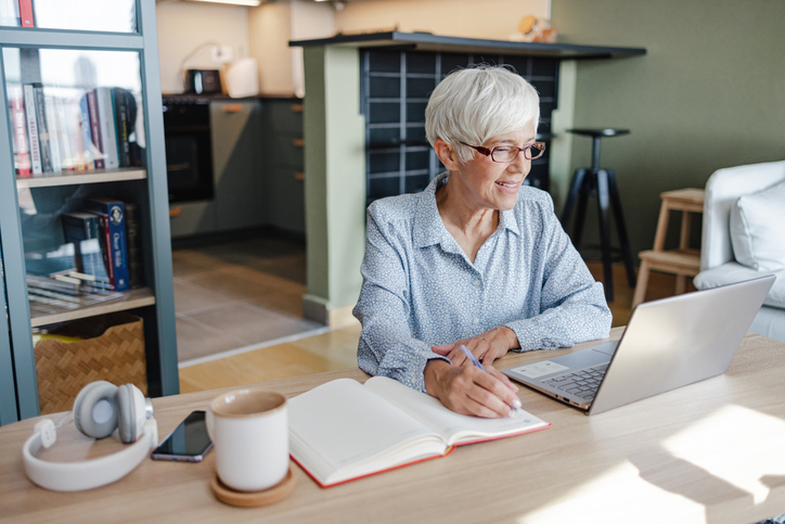 A senior adjusting her retirement income strategies.